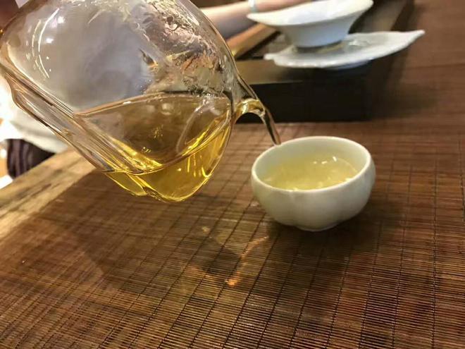 下載 (4).jpg